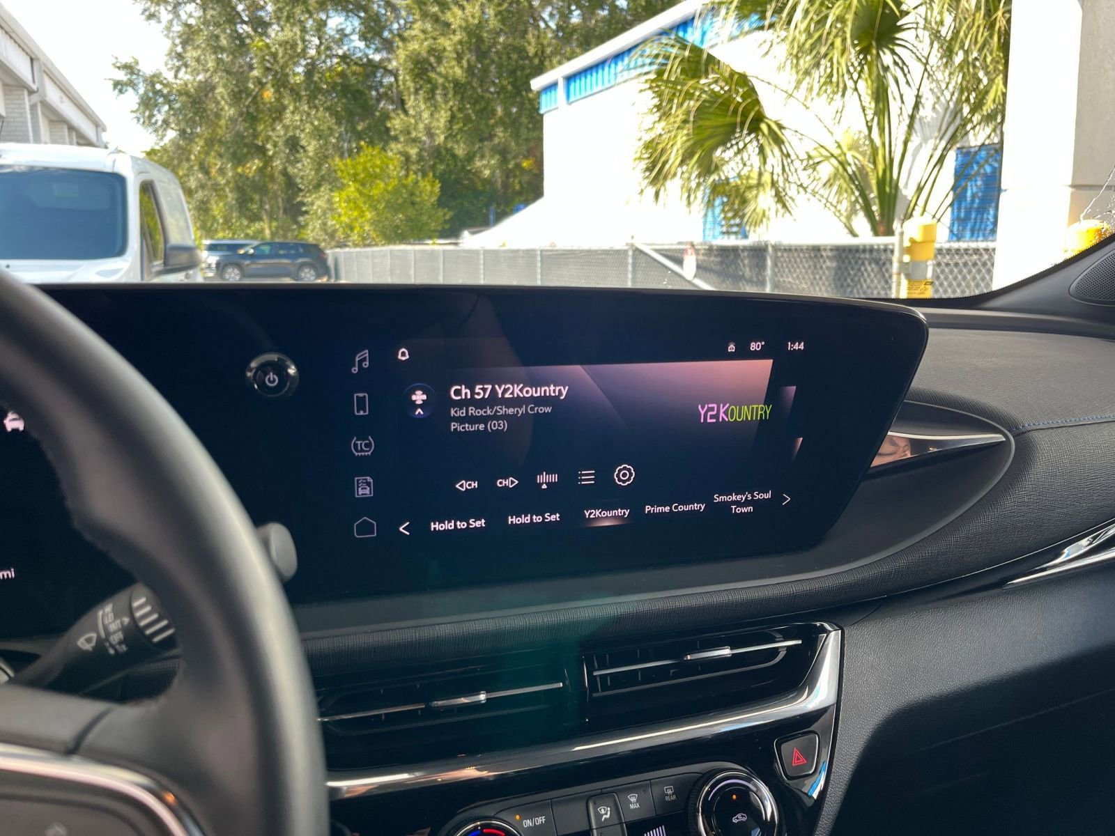 Used 2025 Buick Envista Sport Touring image 21