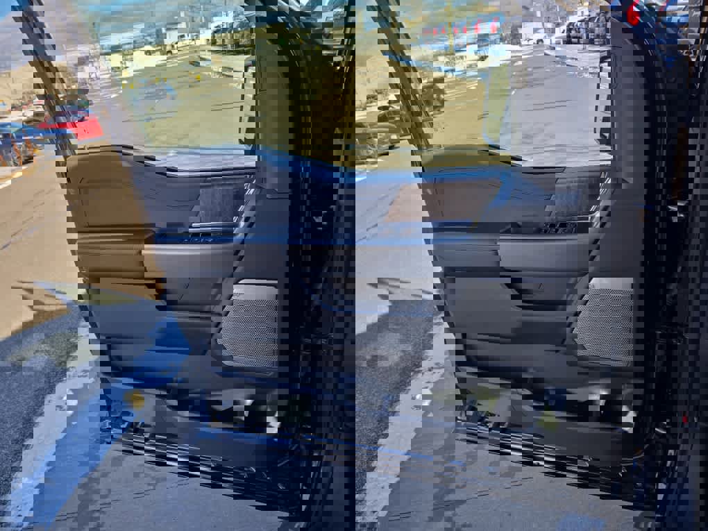 Used 2022 Ford F150 Lightning Lariat w/ Equipment Group 511A High image 22