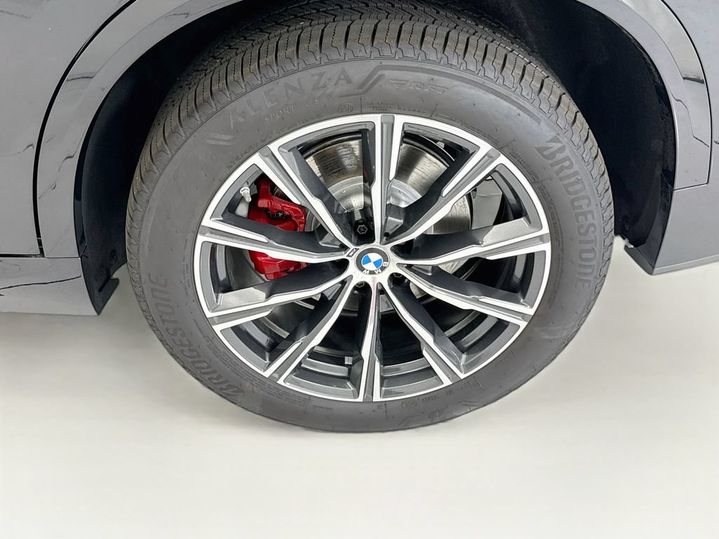 New 2026 BMW X5 xDrive40i w/ M Sport Package AWD/4WD image 28