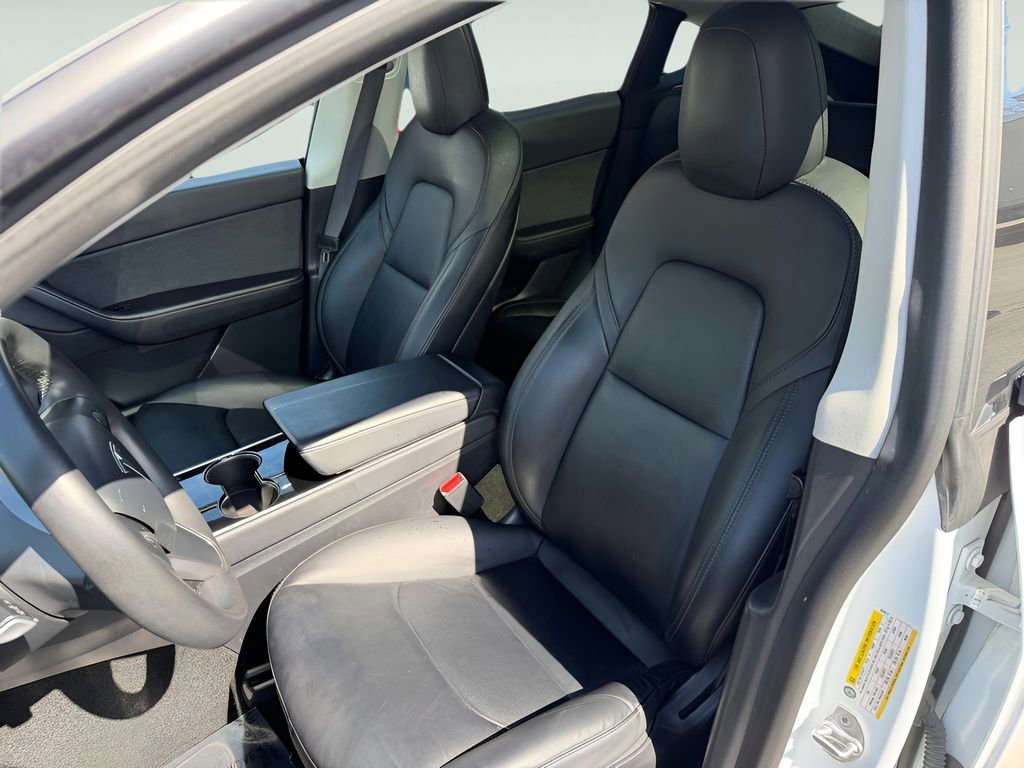 Used 2021 Tesla Model Y Long Range image 15