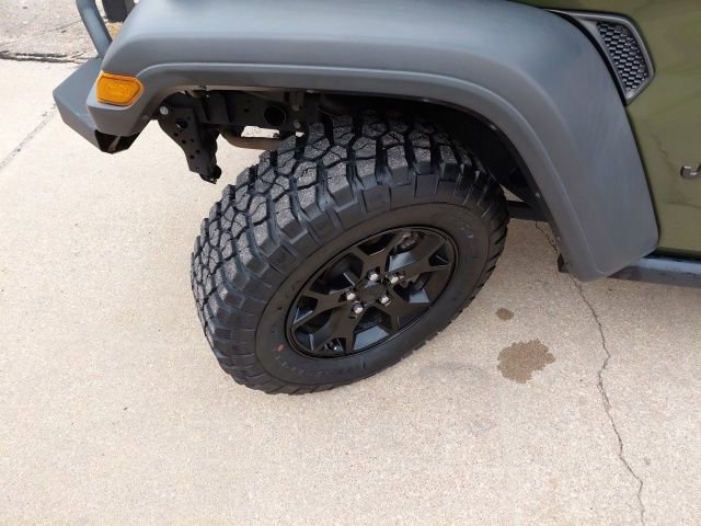 Used 2021 Jeep Wrangler Sport AWD/4WD image 33