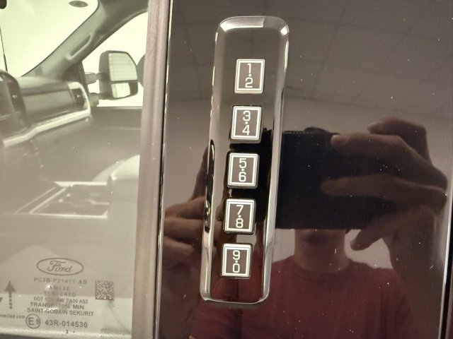 Used 2024 Ford F250 XLT w/ FX4 Off-Road Package image 8