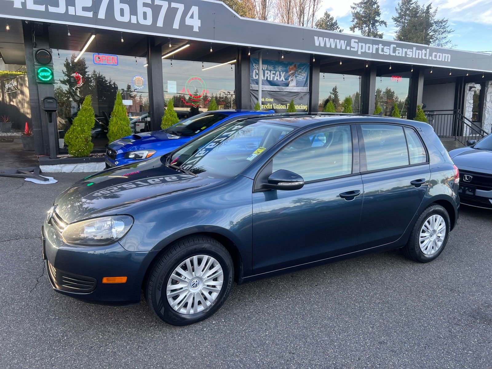 Used 2014 Volkswagen Golf 4-Door image 1