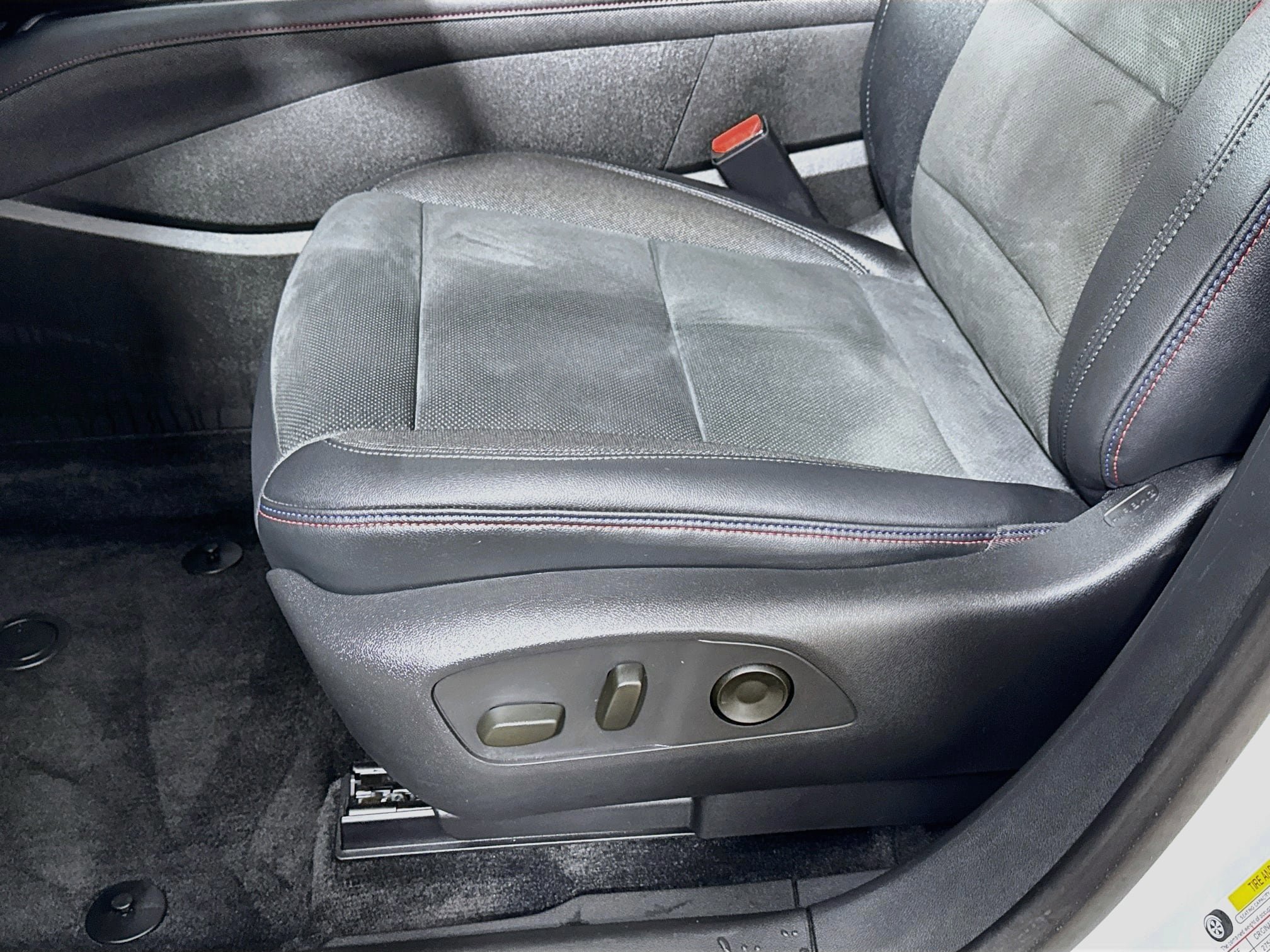Used 2024 Chevrolet Blazer EV RS image 20