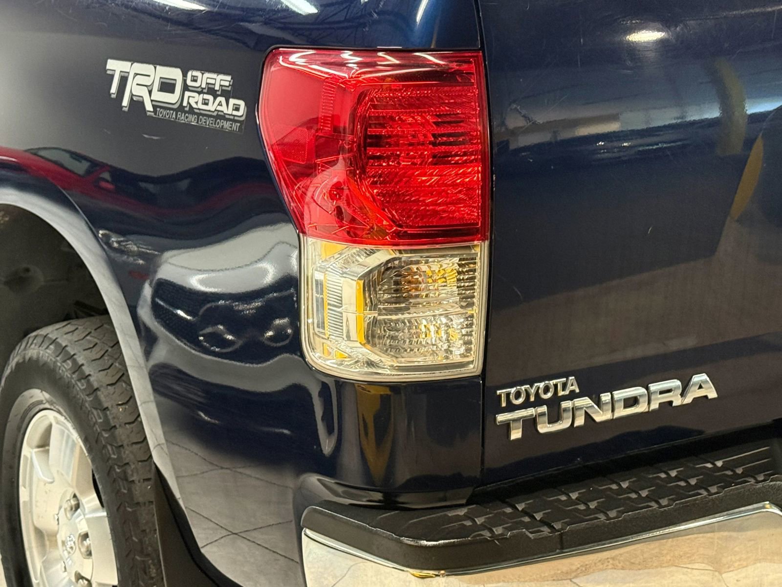 Used 2012 Toyota Tundra 4x4 Double Cab w/ TRD Off-Road Pkg image 12