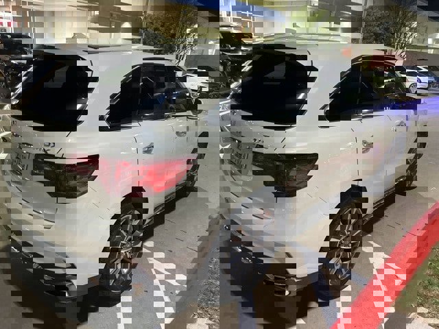 Used 2019 Acura MDX FWD w/ Technology Package image 4