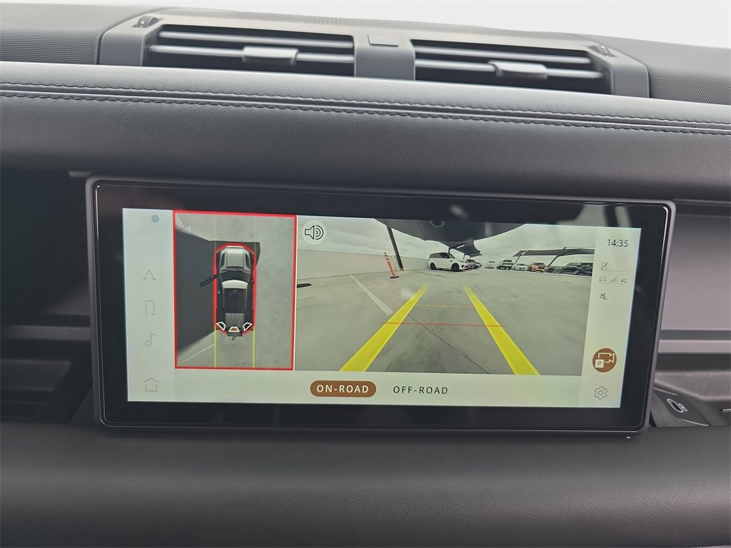 Used 2023 Land Rover Defender 110 X-Dynamic SE image 24