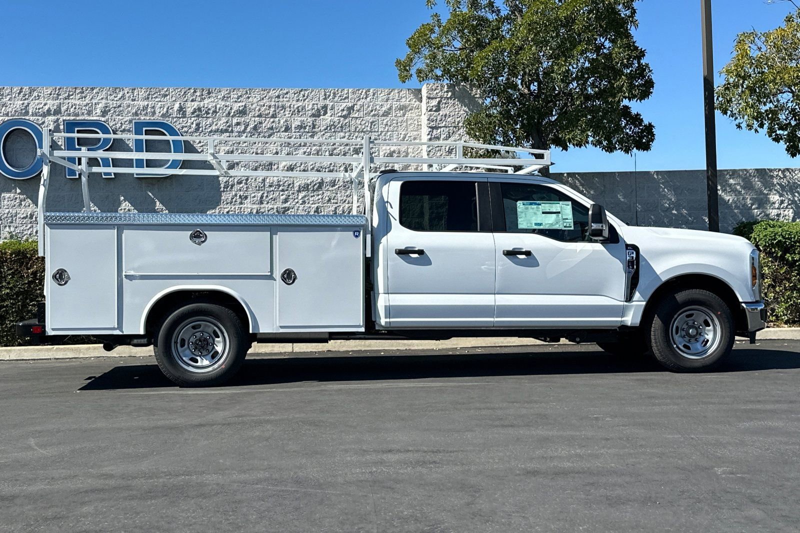 New 2026 Ford F350 XL w/ XL Chrome Package image 3