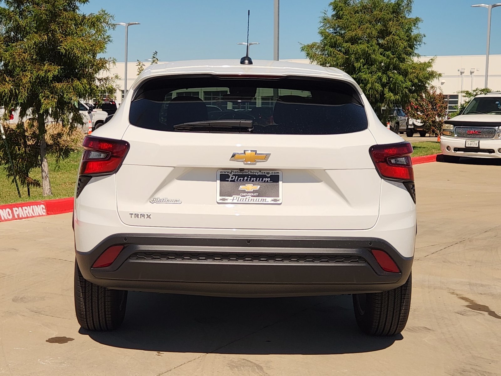 New 2026 Chevrolet Trax LS w/ LS Convenience Package FWD image 7