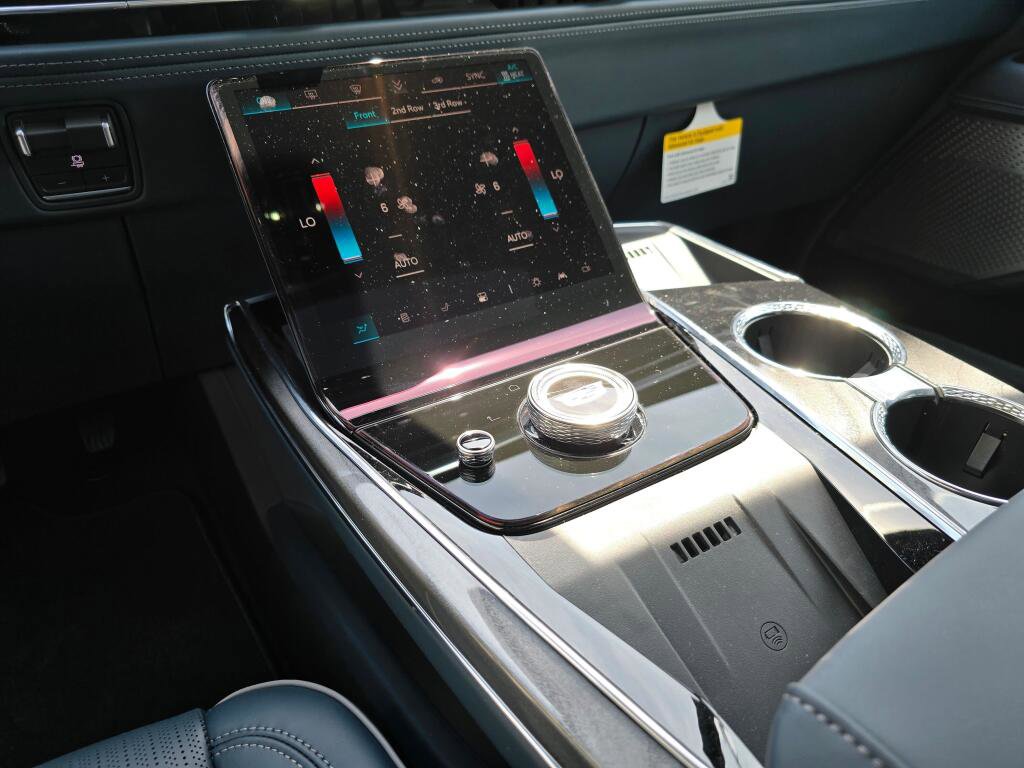 New 2025 Cadillac Escalade IQ Luxury 2 image 23