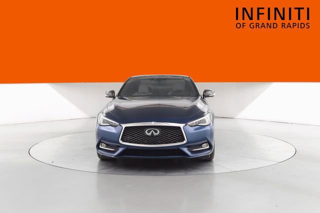Used 2017 INFINITI Q60 Red Sport 400 image 8