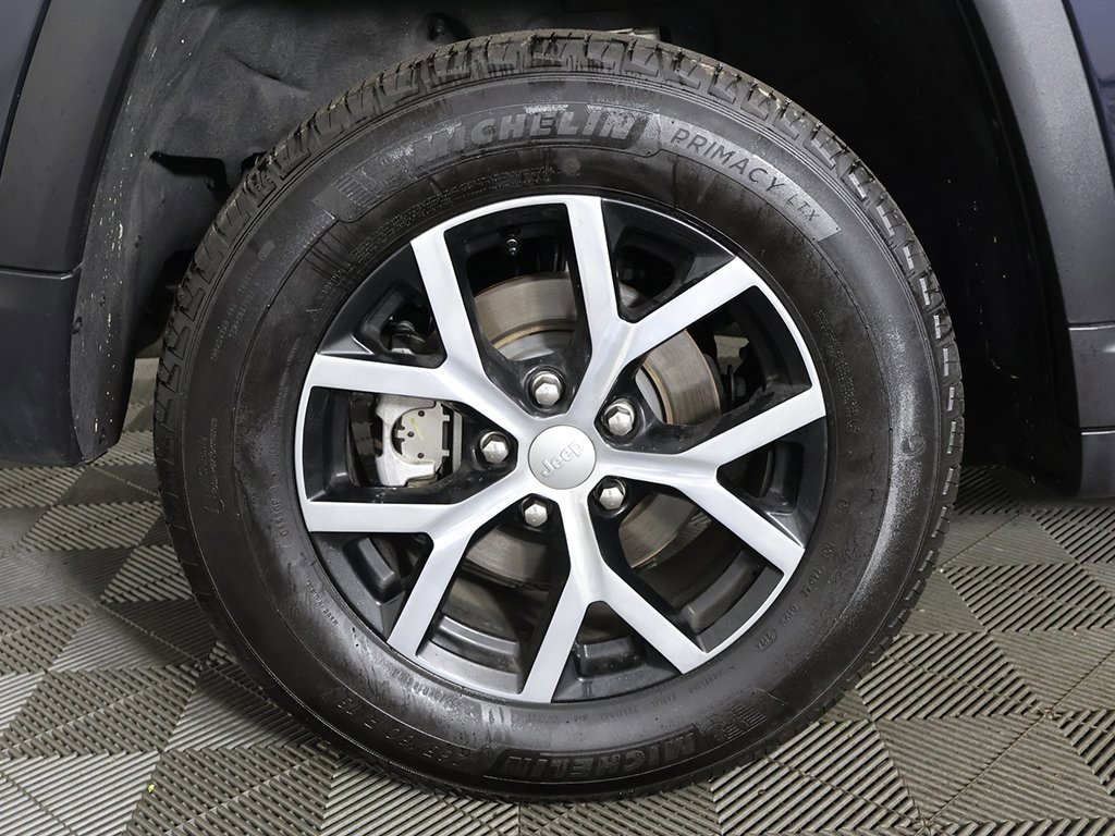 Used 2024 Jeep Grand Cherokee Limited image 21