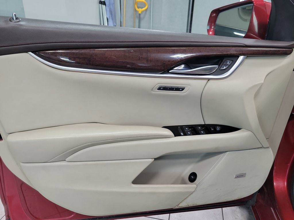 Used 2013 Cadillac XTS Premium image 34