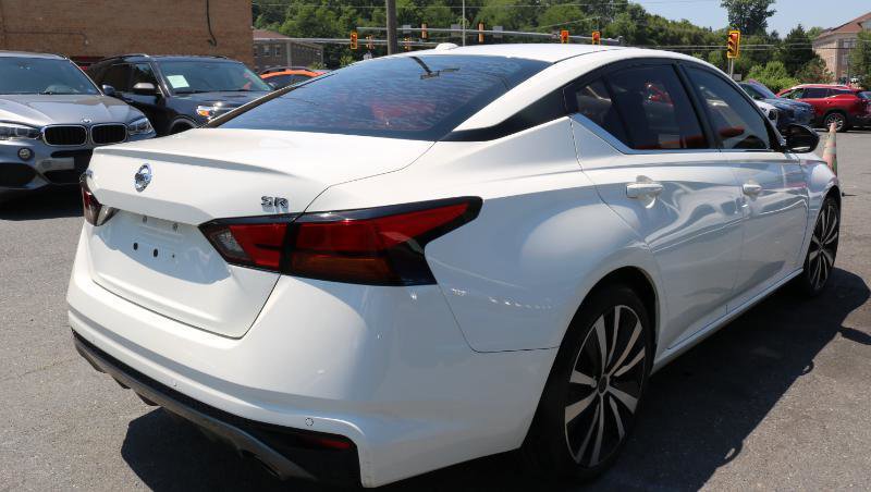 Used 2021 Nissan Altima 2.5 SR FWD image 8