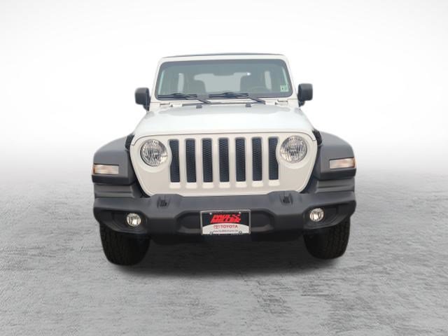 Used 2022 Jeep Wrangler Unlimited Sport AWD/4WD image 2