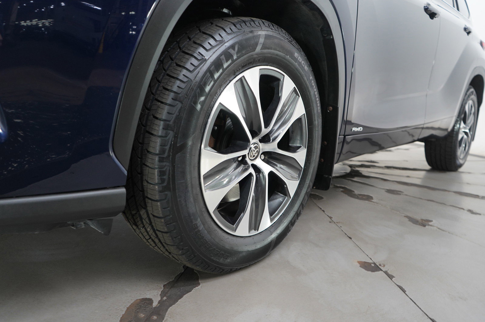 Used 2022 Toyota Highlander XLE image 23