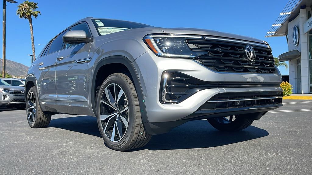 New 2025 Volkswagen Atlas Cross Sport SEL Premium R-Line image 5