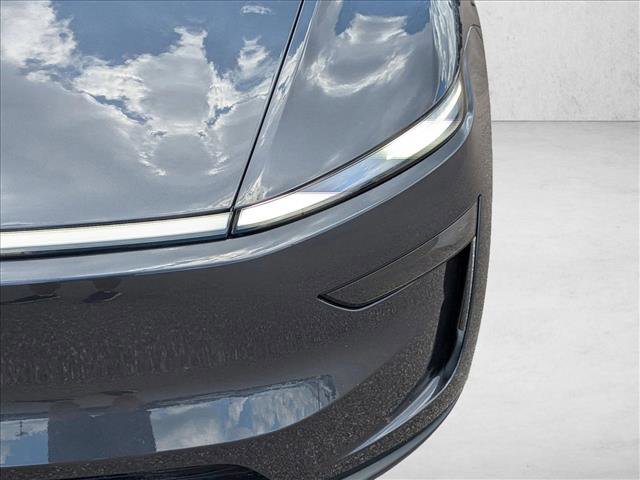 Used 2026 Tesla Model Y Long Range AWD/4WD image 9