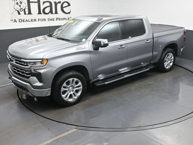 Used 2025 Chevrolet Silverado 1500 LTZ AWD/4WD image 43