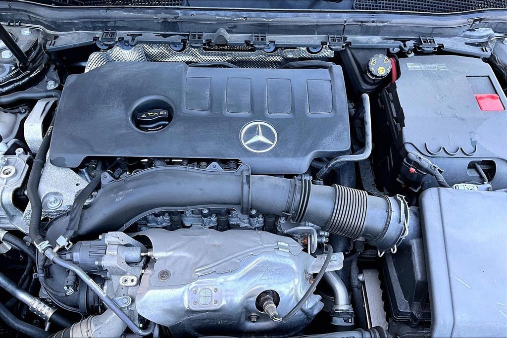 Certified 2022 Mercedes-Benz CLA 250 4MATIC image 34