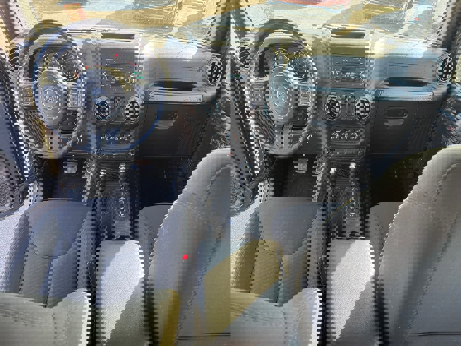 Used 2018 Jeep Wrangler Sport image 15