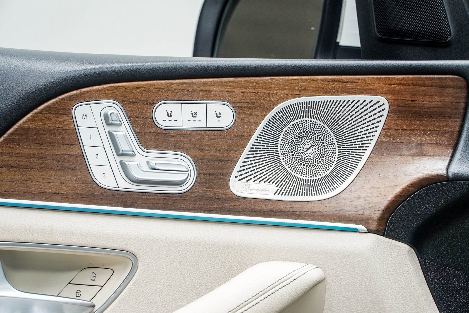 Used 2024 Mercedes-Benz GLE 450 4MATIC image 29