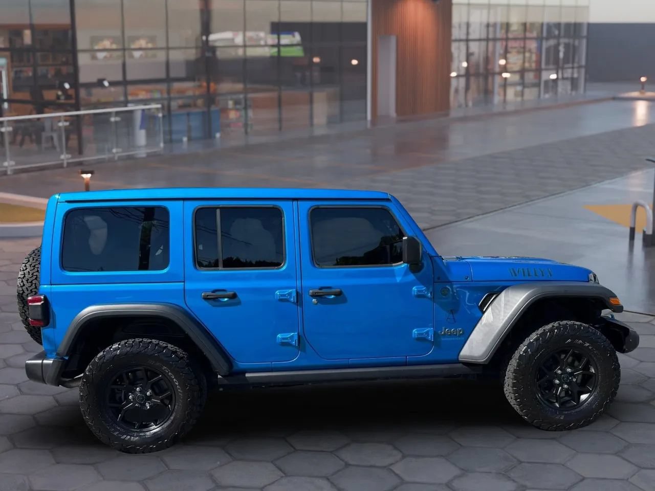 Used 2024 Jeep Wrangler Unlimited AWD/4WD image 4