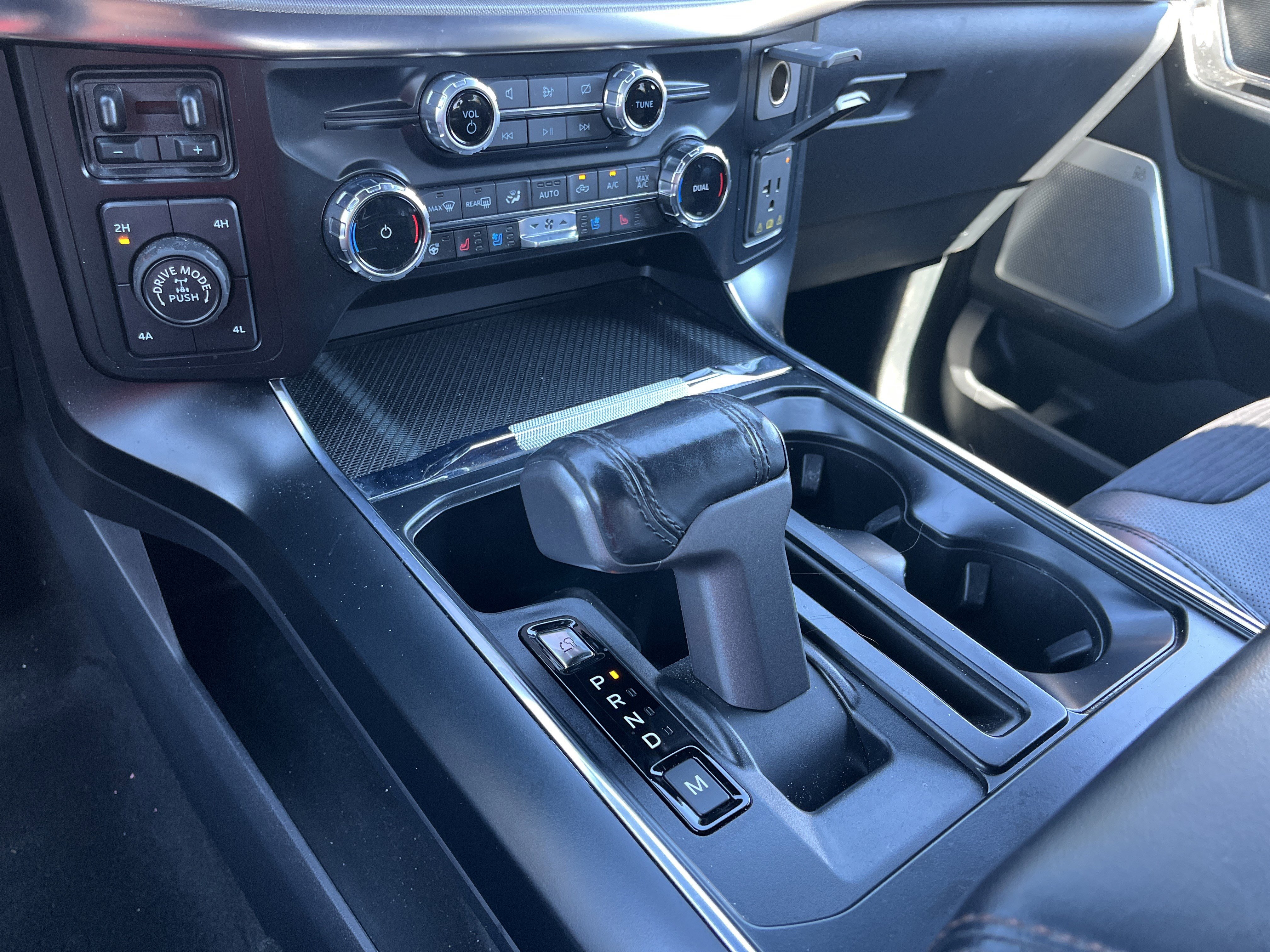 Used 2023 Ford F150 Raptor w/ Raptor Carbon Fiber Package image 11