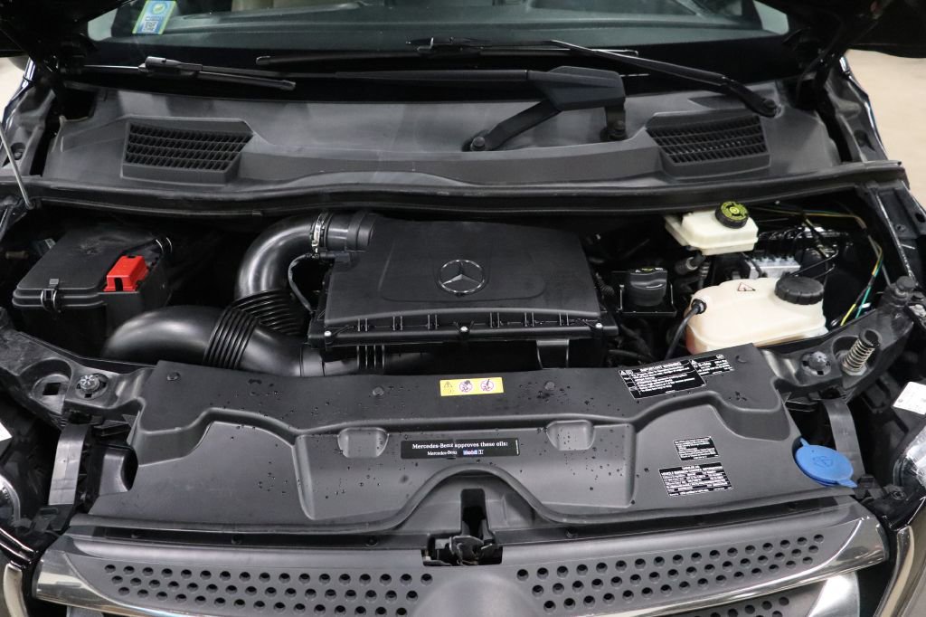 Used 2018 Mercedes-Benz Metris Passenger image 31
