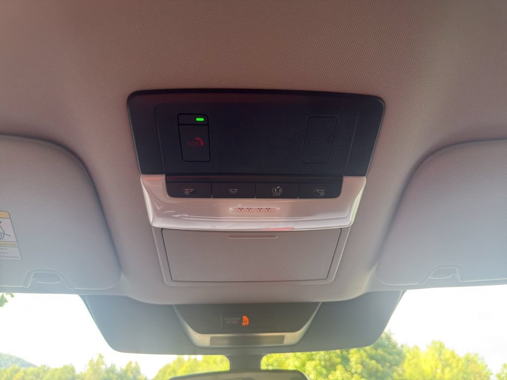 Used 2026 Nissan Pathfinder SV FWD image 26