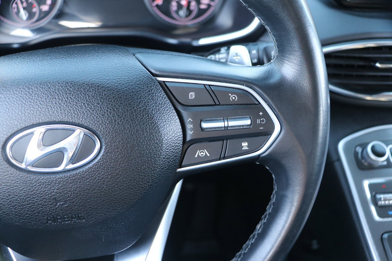 Used 2023 Hyundai Santa Fe SEL image 19