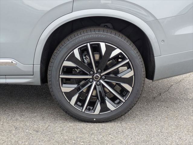 New 2026 Volvo XC90 B5 Plus w/ Protection Package AWD/4WD image 6