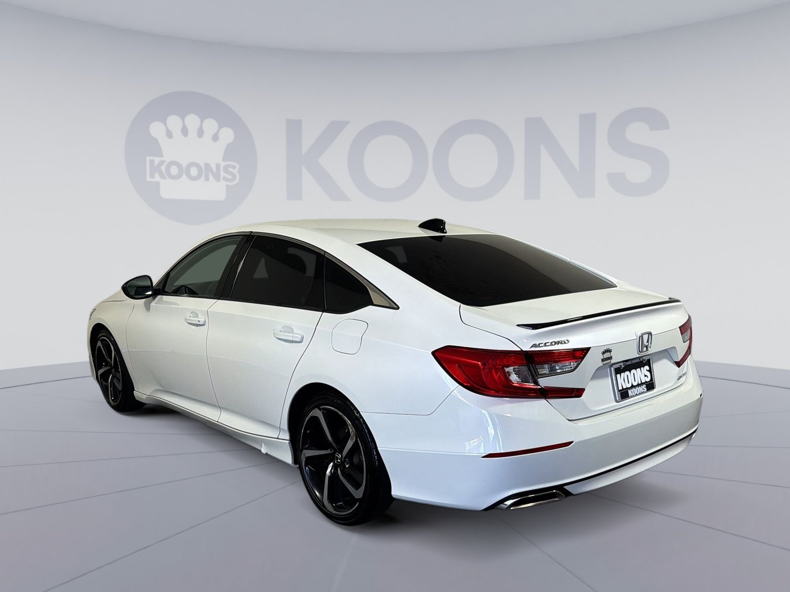 Used 2022 Honda Accord Sport image 4