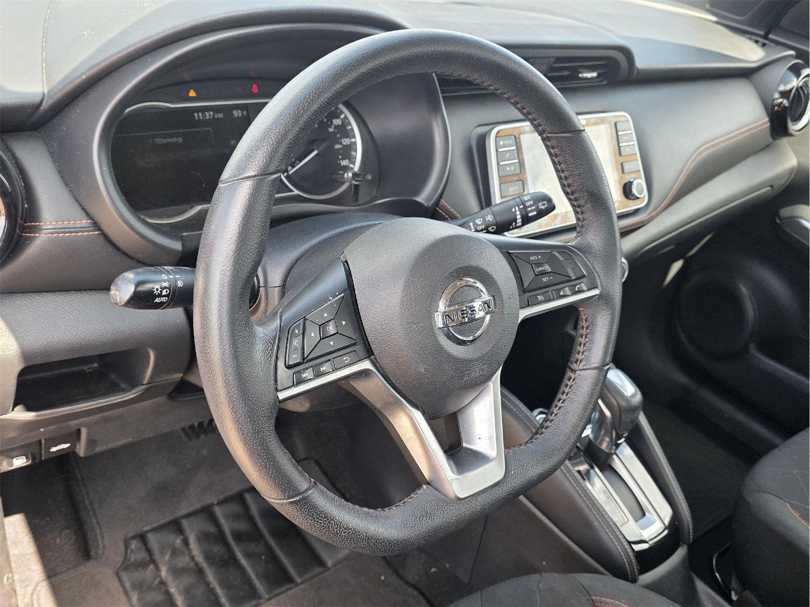 Used 2020 Nissan Kicks SR w/ Exterior Package FWD image 10