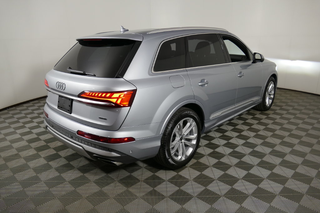 Certified 2026 Audi Q7 3.0T Premium Plus w/ Premium Plus Package AWD/4WD image 4
