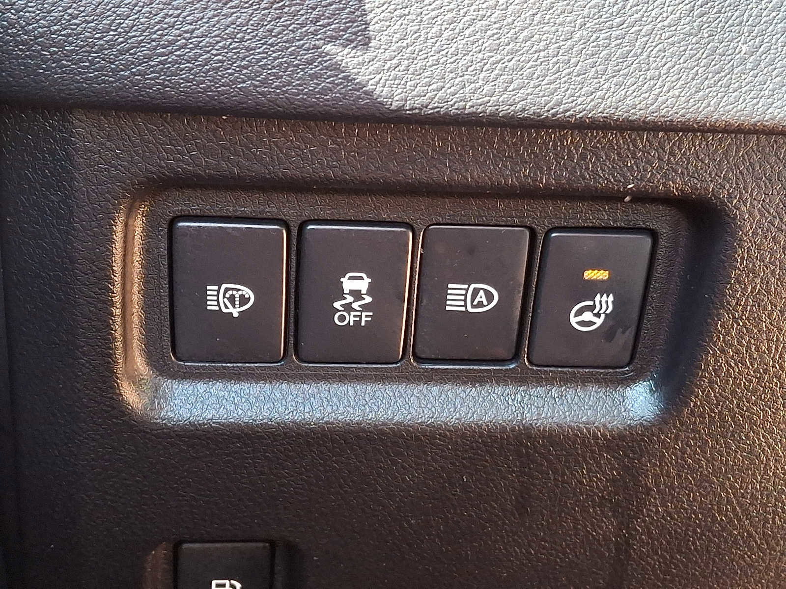 Used 2023 Lexus GX 460 Luxury w/ Sport Design Package AWD/4WD image 23