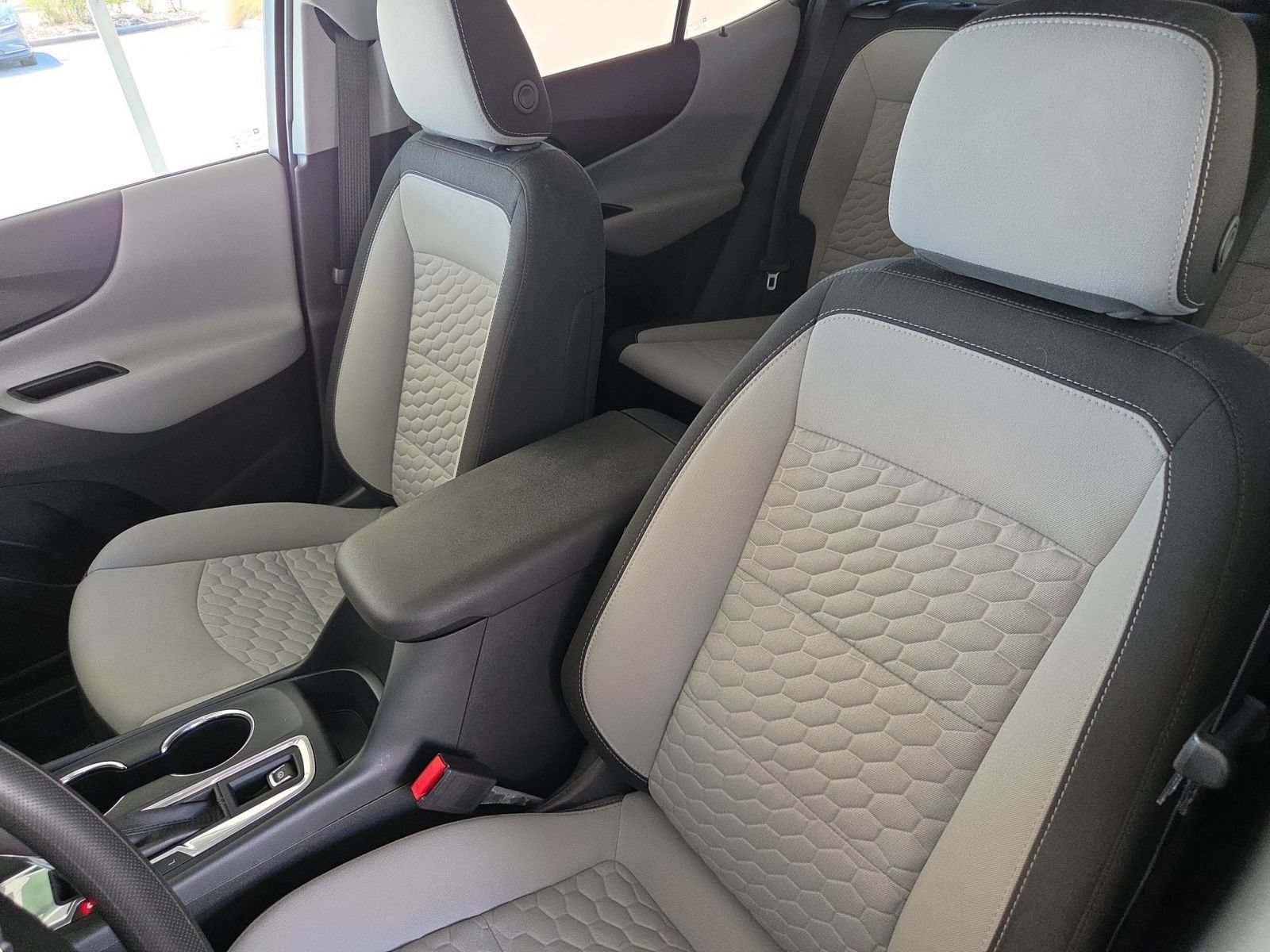 Used 2020 Chevrolet Equinox LS w/ LS Convenience Package FWD image 21
