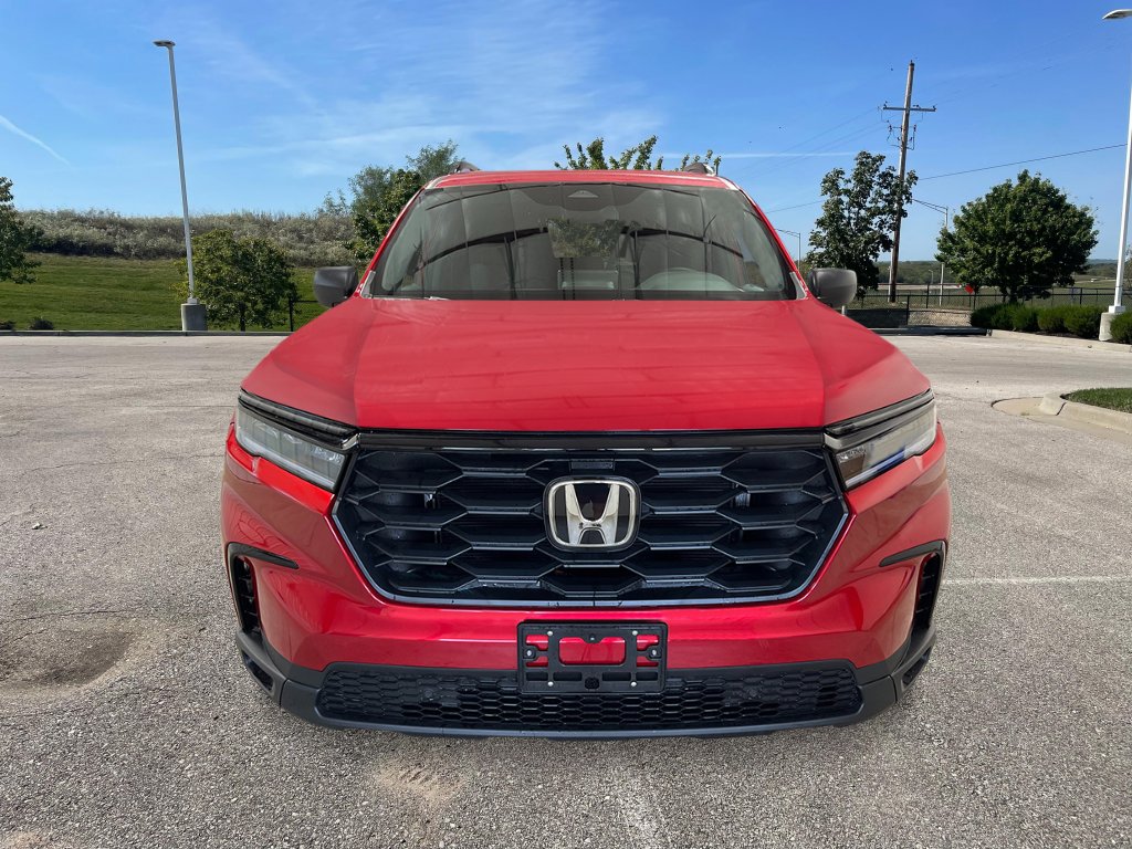 New 2025 Honda Pilot Sport image 10