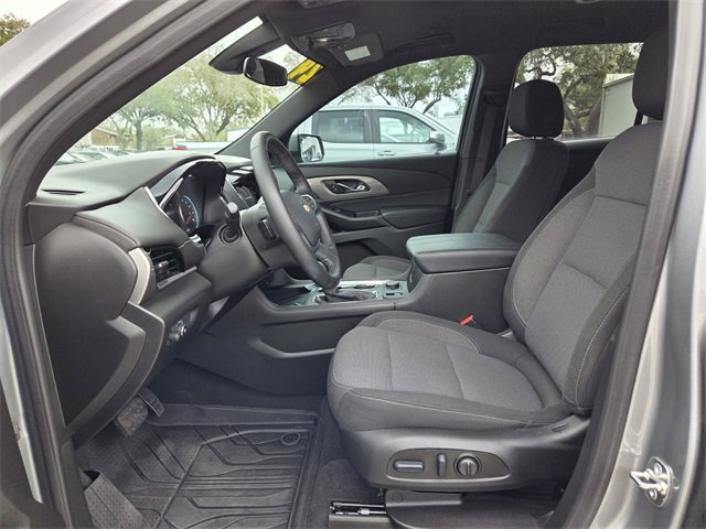 Certified 2024 Chevrolet Traverse LT image 12