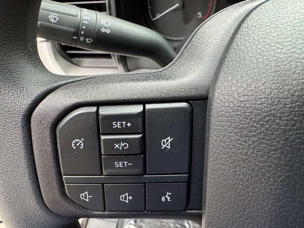 Used 2025 Ford F350 XL AWD/4WD image 15