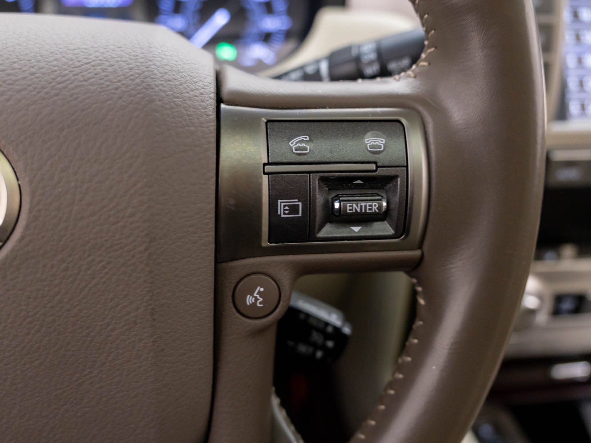 Used 2019 Lexus GX 460 Premium w/ Premium Package AWD/4WD image 26