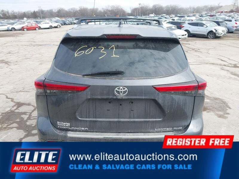 Used 2020 Toyota Highlander Limited image 32