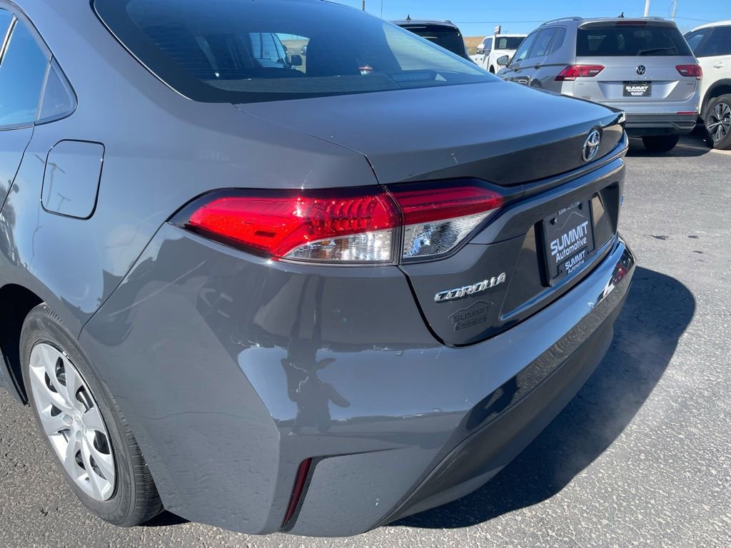 Used 2024 Toyota Corolla LE FWD image 32