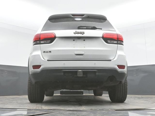 Used 2017 Jeep Grand Cherokee Laredo AWD/4WD image 32