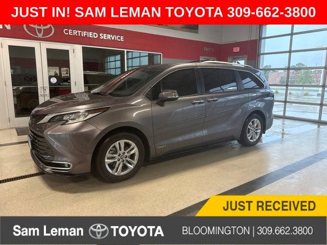 Used 2021 Toyota Sienna Limited FWD image 1