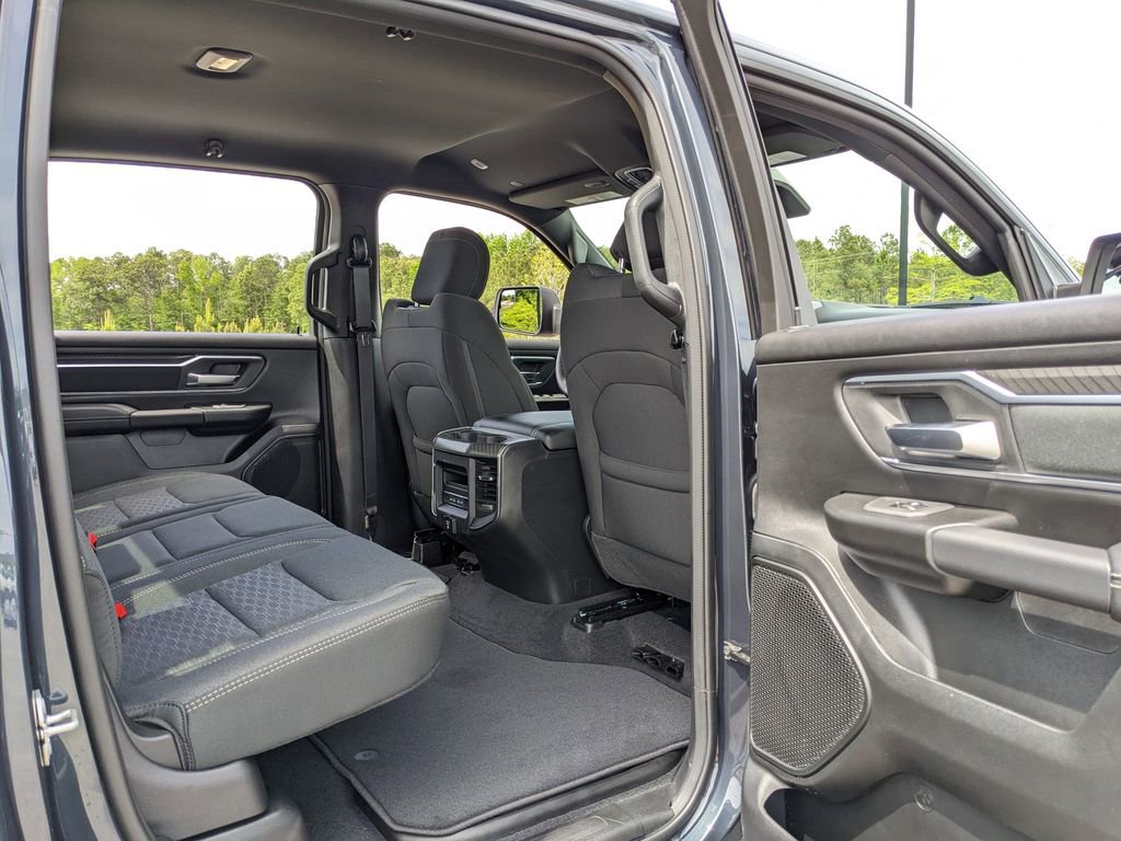 Used 2026 RAM 1500 4x4 Crew Cab image 41