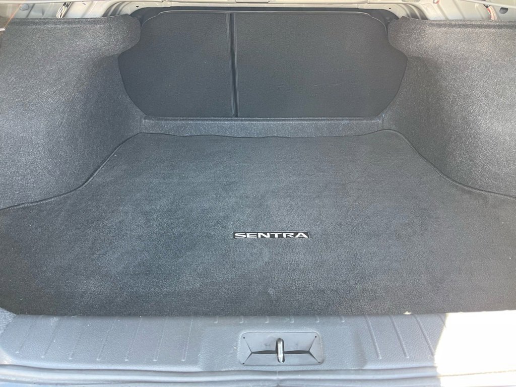 Used 2024 Nissan Sentra SV image 7