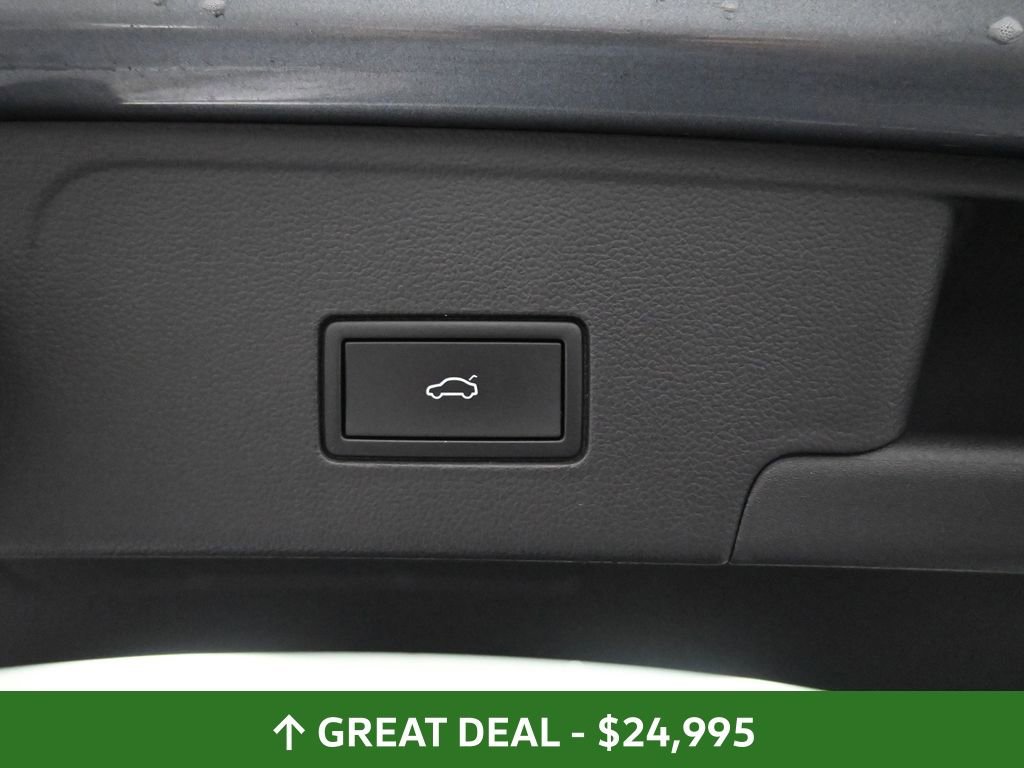 Used 2024 Volkswagen Atlas Cross Sport SE image 27