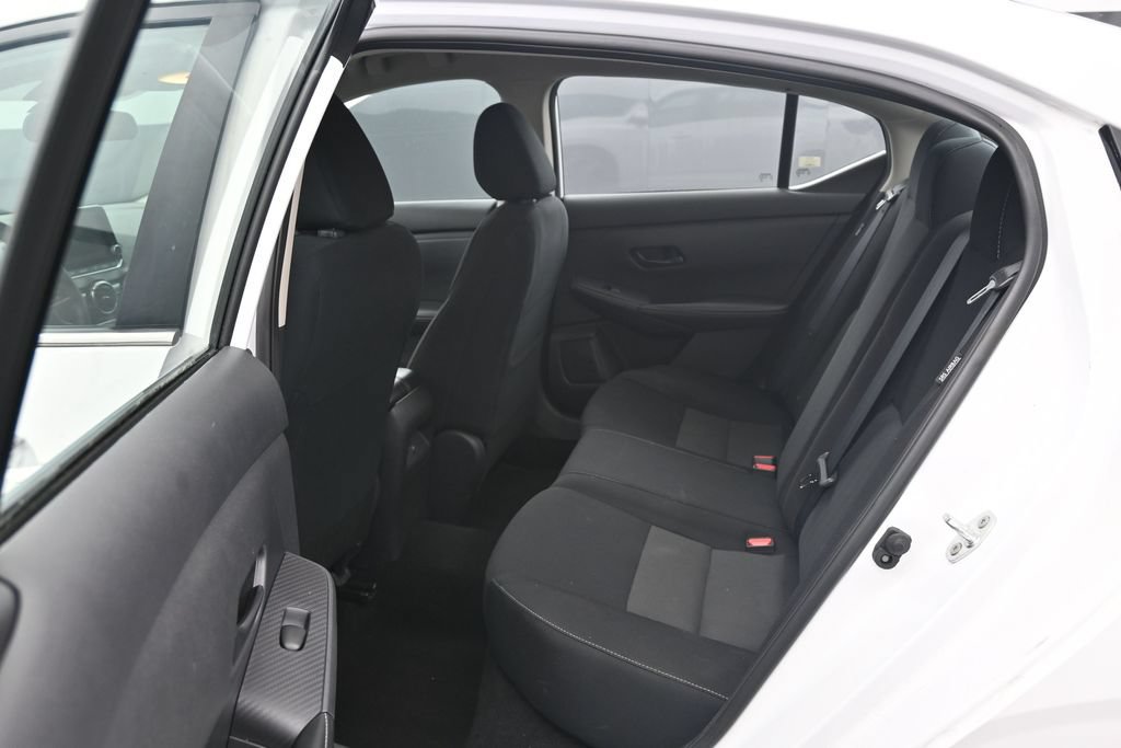Used 2024 Nissan Sentra SV FWD image 16