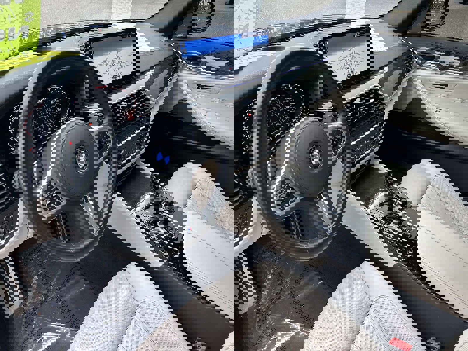 Used 2021 BMW M550i xDrive w/ Executive Package image 22